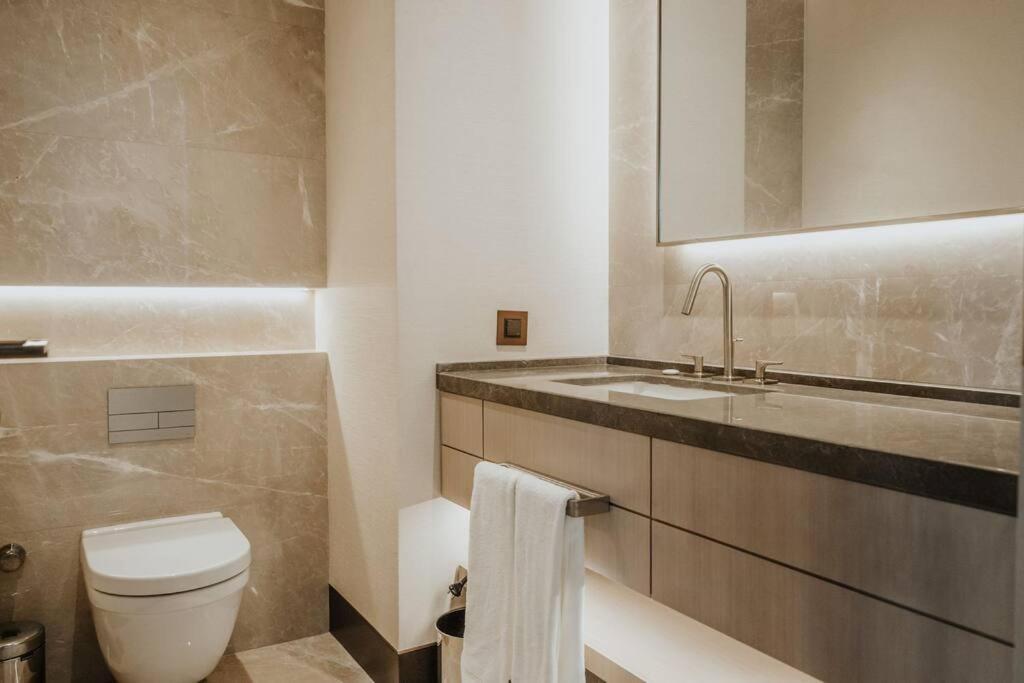 Serviced Luxurious 3+1 In Address Emaar Square Истанбул Екстериор снимка