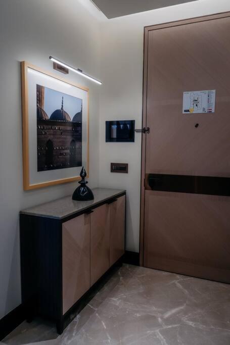 Serviced Luxurious 3+1 In Address Emaar Square Истанбул Екстериор снимка