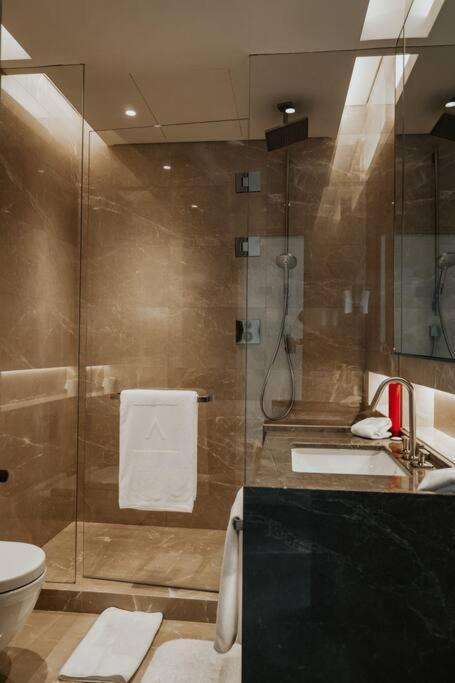 Serviced Luxurious 3+1 In Address Emaar Square Истанбул Екстериор снимка