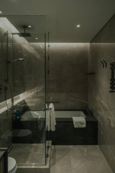 Serviced Luxurious 3+1 In Address Emaar Square Истанбул Екстериор снимка